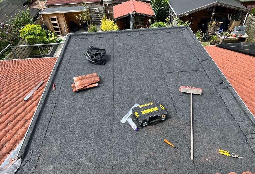 Kosten Besparen Bij Selecteren Dakdekker Echt